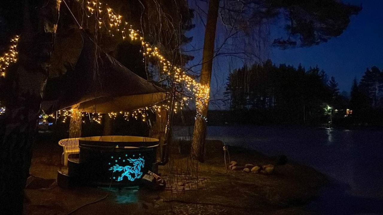 Dragon House In The Tree! Jacuzzi, Sauna ,Cinema,Heated Lici (Talsi) Exterior foto